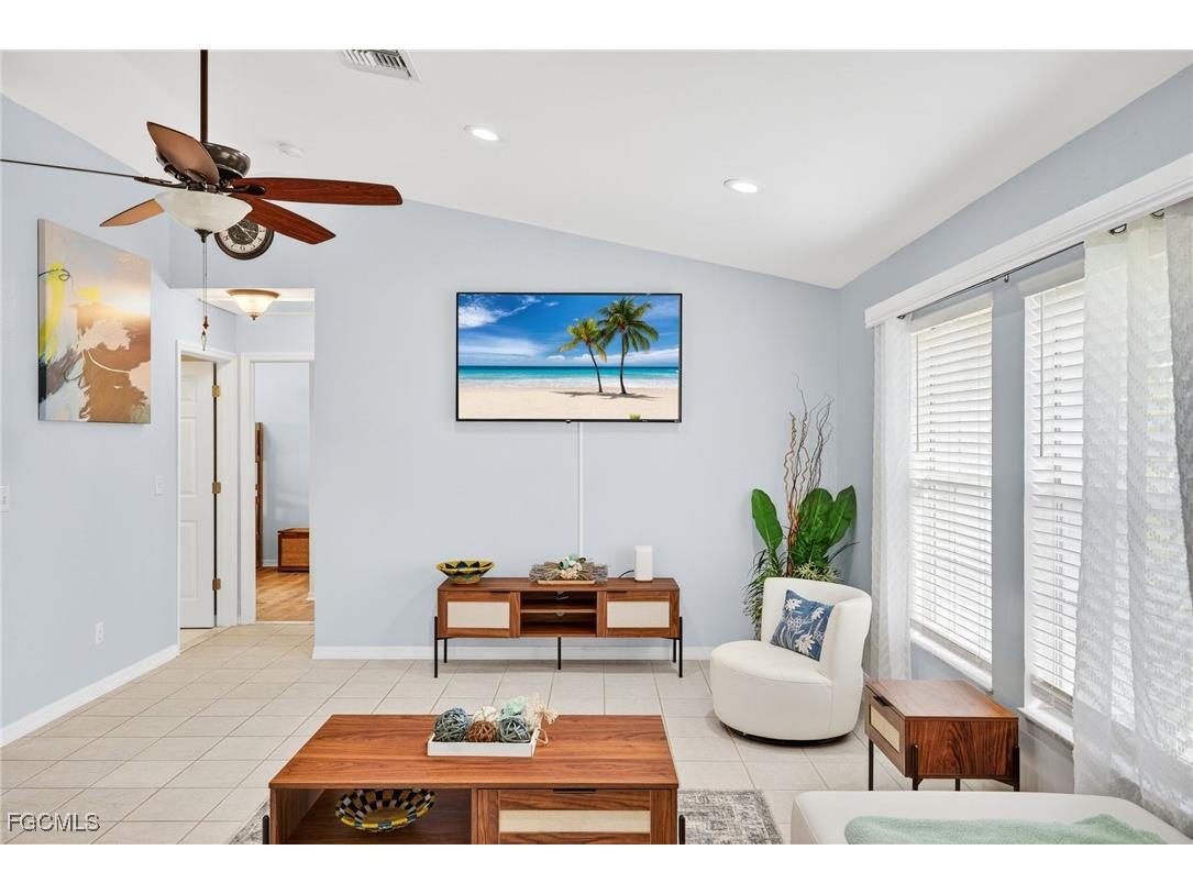 2919 SW 25th Street Cape Coral FL 33914 2025019221 image4