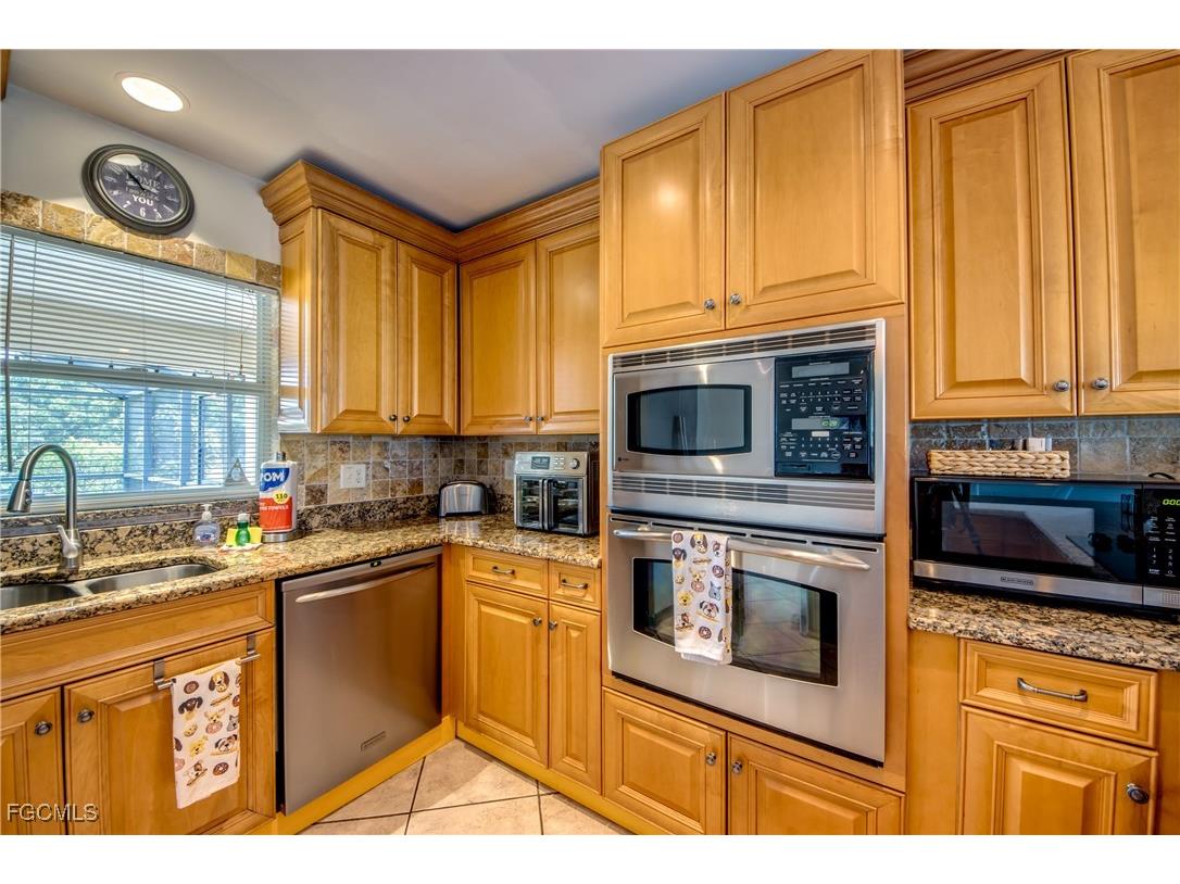 2919 SW 2nd Place Cape Coral FL 33914 2025023695 image13