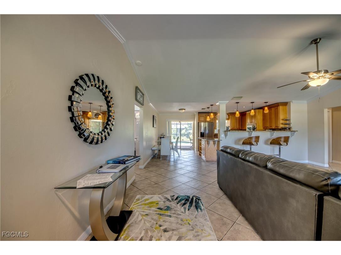 2919 SW 2nd Place Cape Coral FL 33914 2025023695 image2