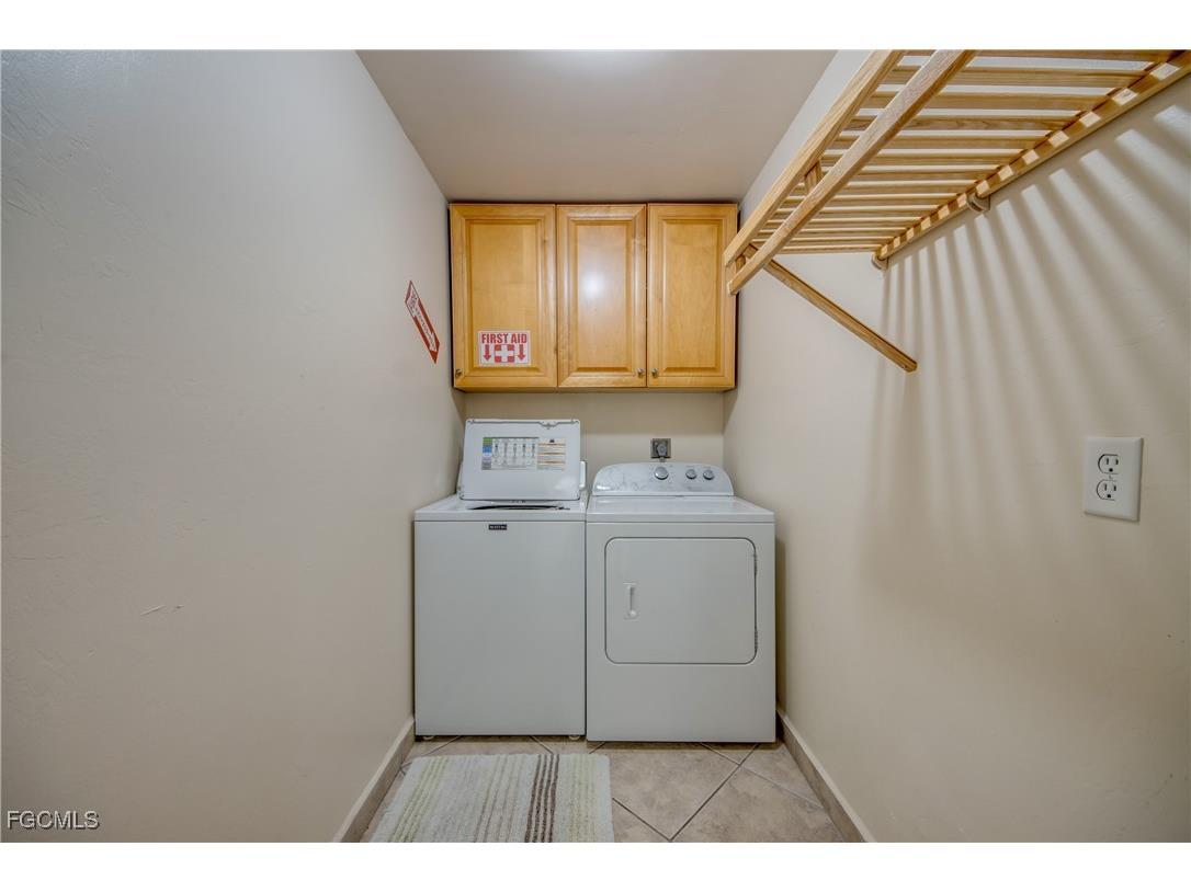 2919 SW 2nd Place Cape Coral FL 33914 2025023695 image30