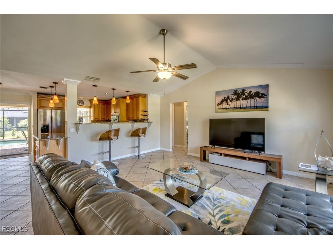 2919 SW 2nd Place Cape Coral FL 33914 2025023695 image4