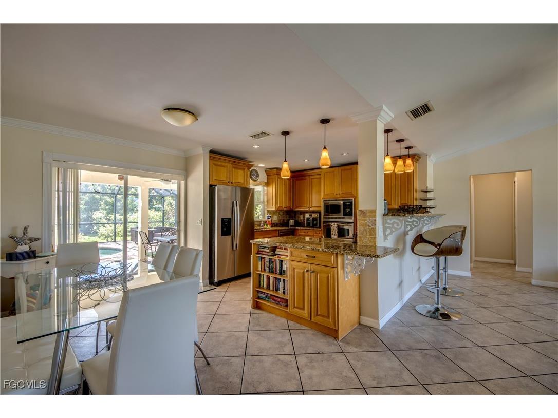 2919 SW 2nd Place Cape Coral FL 33914 2025023695 image6
