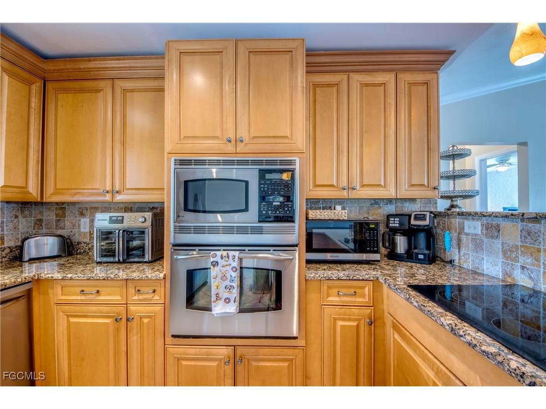 2919 SW 2nd Place Cape Coral FL 33914 2025023695 image8