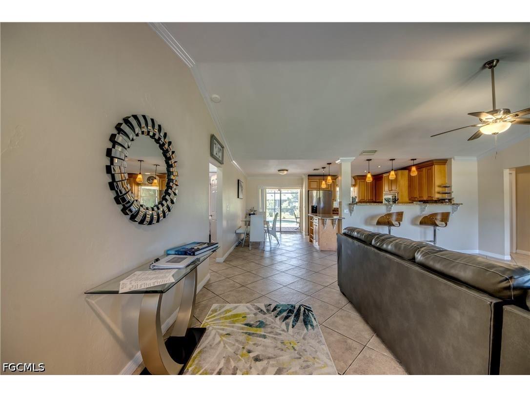 2919 SW 2nd Place Cape Coral FL 33914 2026026290 image2