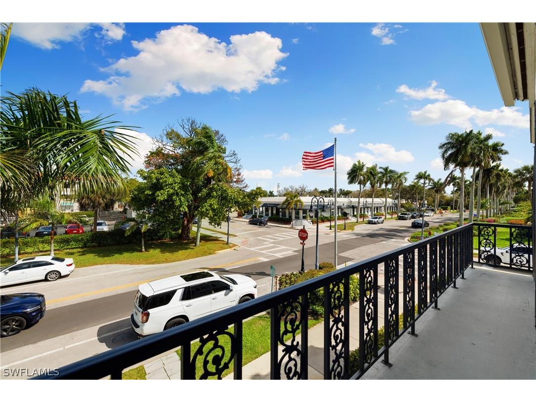 292 14th Avenue S #A Naples FL 34102 226010662 image3