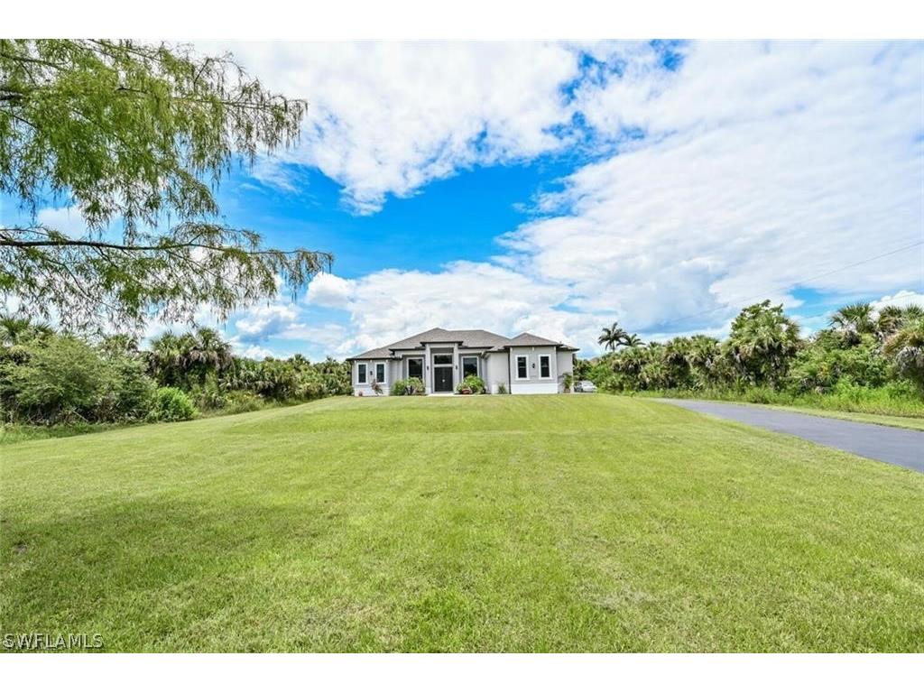 292 39th Avenue NW Naples FL 34120 223010555 image1