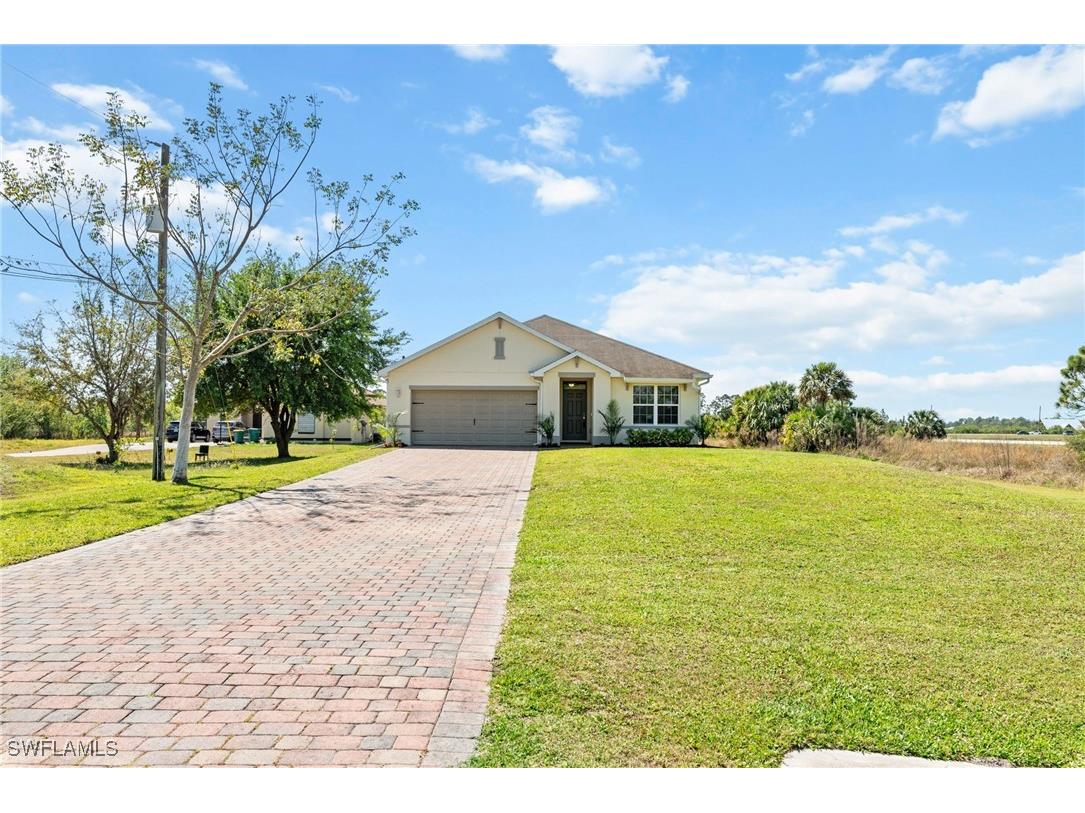 2920 35th Avenue NE Naples FL 34120 225026807 image1