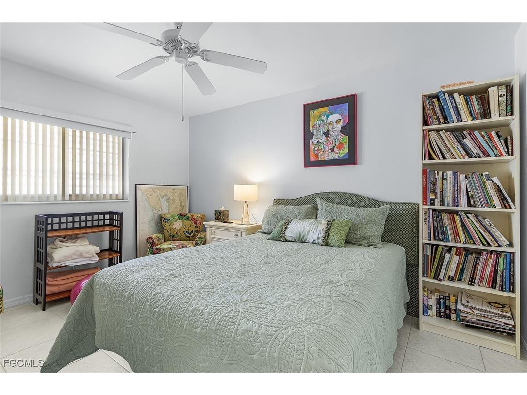 2920 SE 22nd Place Cape Coral FL 33904 2025009025 image20