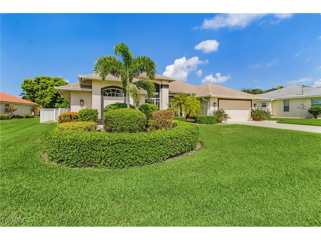 2920 SE 22nd Place Cape Coral FL 33904 2025009025 image3