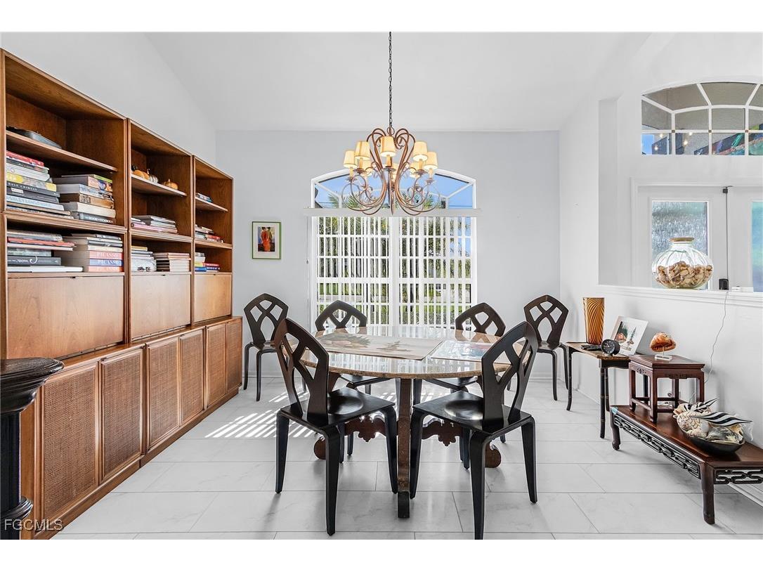 2920 SE 22nd Place Cape Coral FL 33904 2025009025 image8