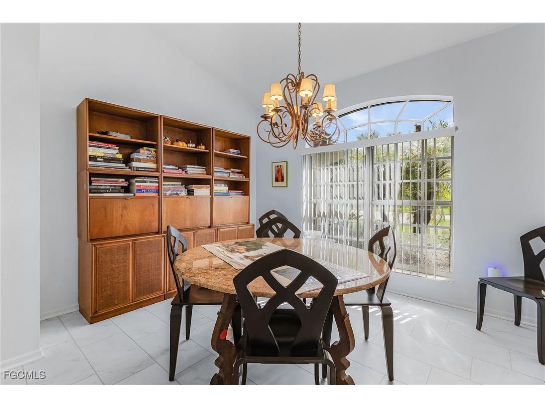 2920 SE 22nd Place Cape Coral FL 33904 2025009025 image9