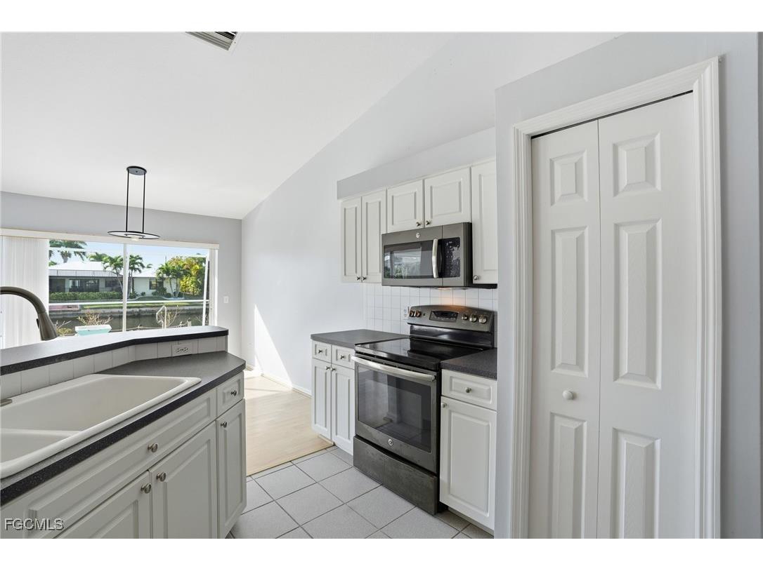 2920 SW 39th Terrace Cape Coral FL 33914 2026001136 image15