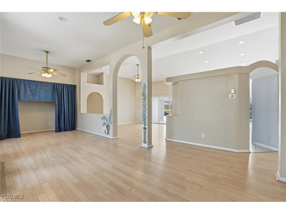2920 SW 39th Terrace Cape Coral FL 33914 2026001136 image7