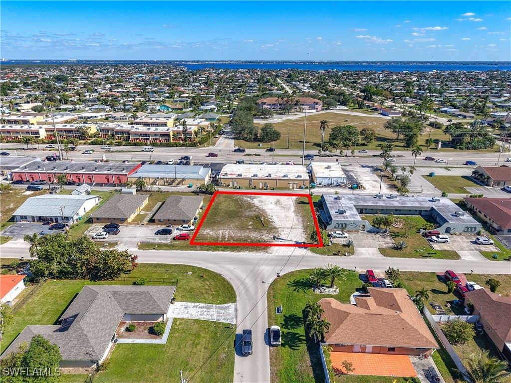 2921 SE 15th Place Cape Coral FL 33904 225011577 image1