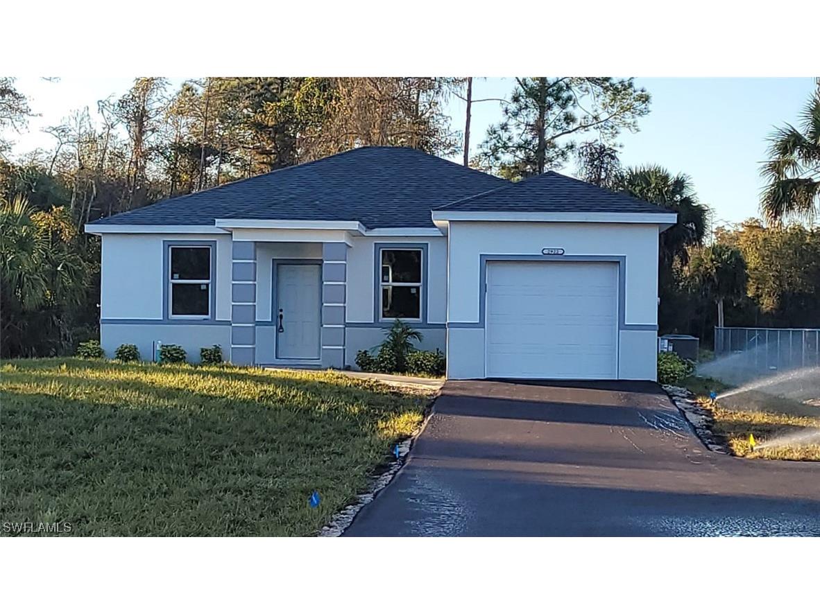 2922 12th Avenue SE Naples FL 34117 223014991 image1