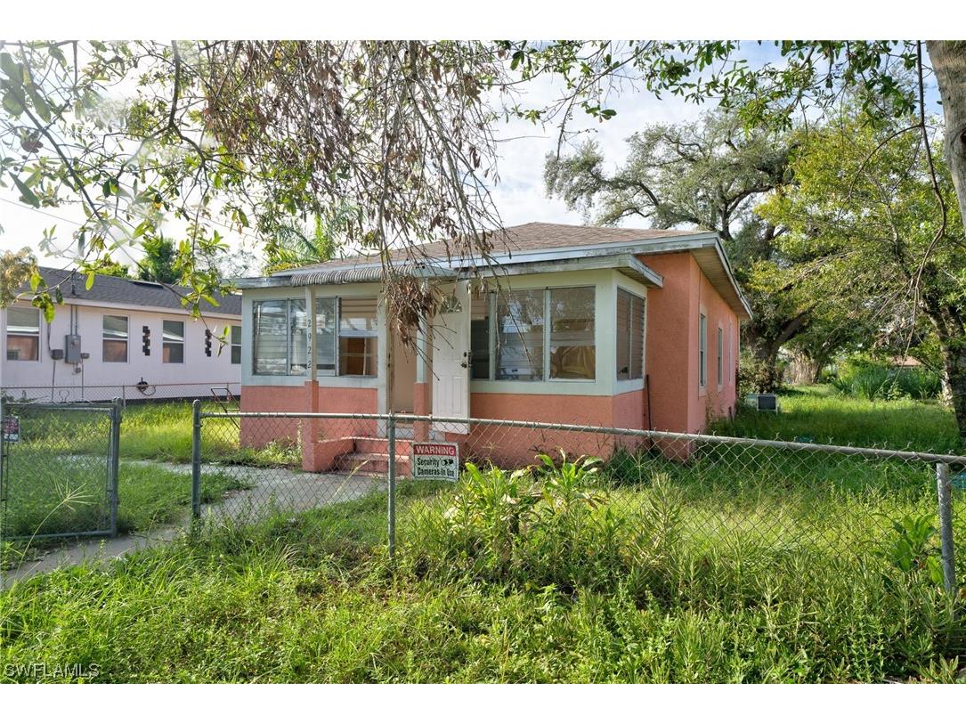 2922 Lincoln Boulevard Fort Myers FL 33916 223060791 image1