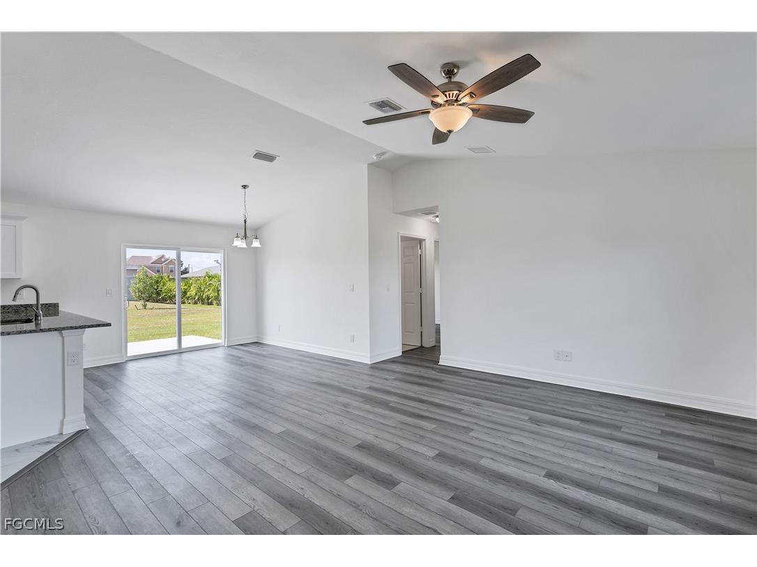2922 NE 1st Avenue Cape Coral FL 33909 2026012508 image6