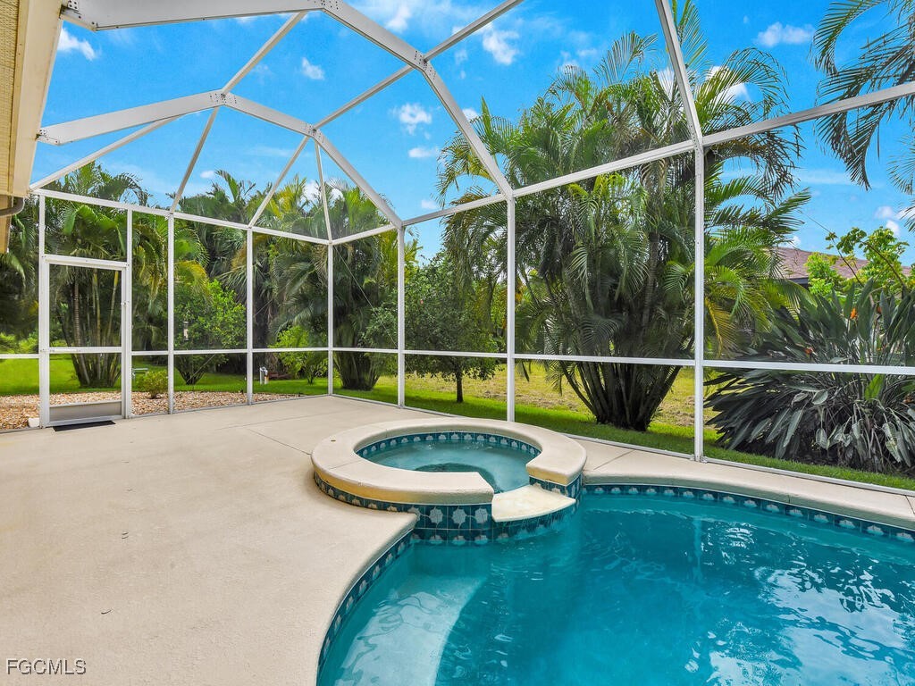 2922 NW 19th Street Cape Coral FL 33993 2025012260 image30