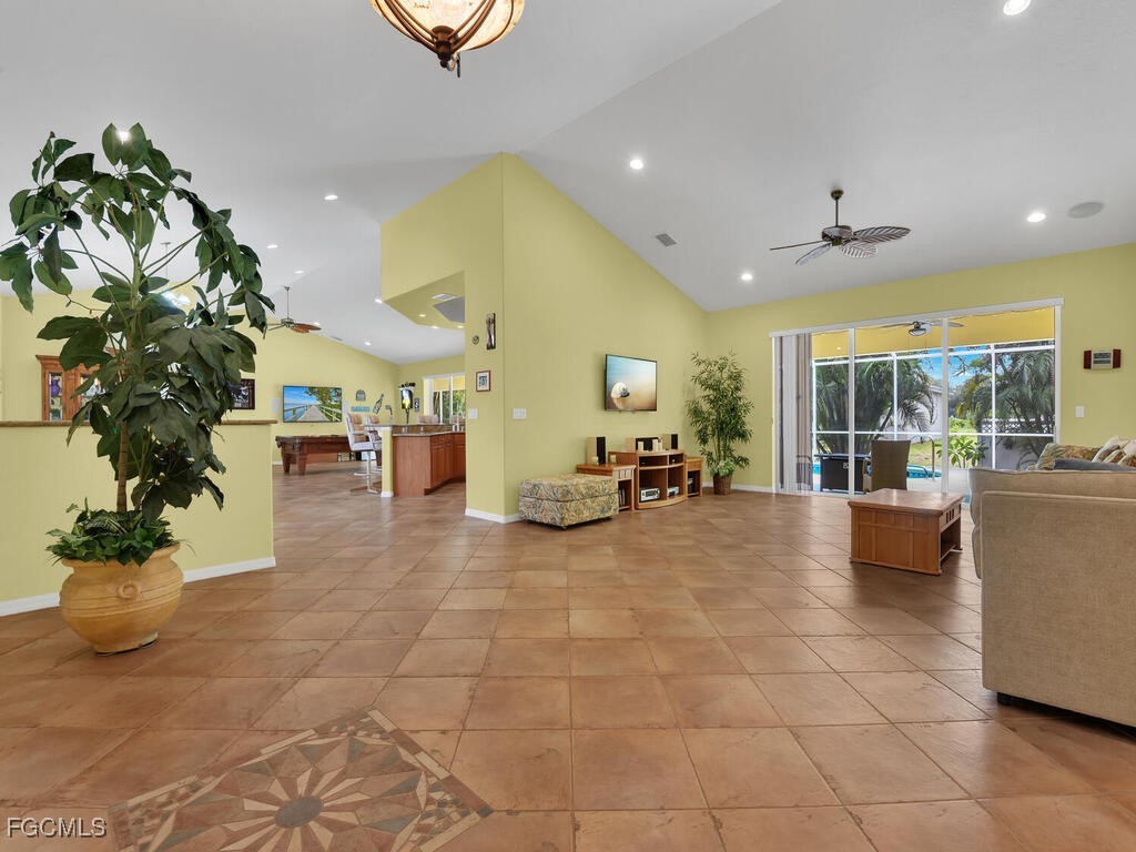 2922 NW 19th Street Cape Coral FL 33993 2025012260 image7