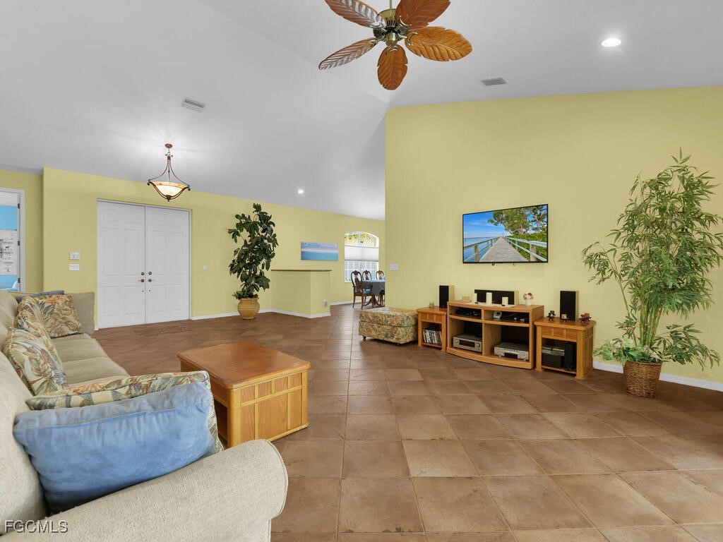 2922 NW 19th Street Cape Coral FL 33993 2025012260 image9