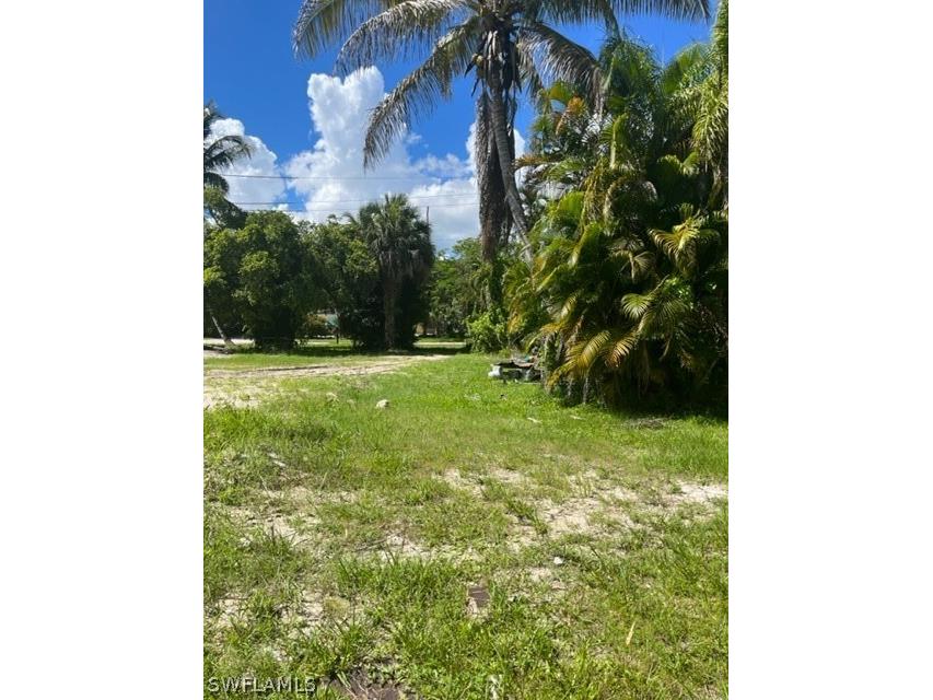 2923 Terrace Avenue Naples FL 34104 222052861 image1