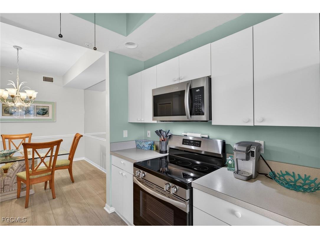 2925 Cypress Trace Circle #103 Naples FL 34119 2025022531 image11