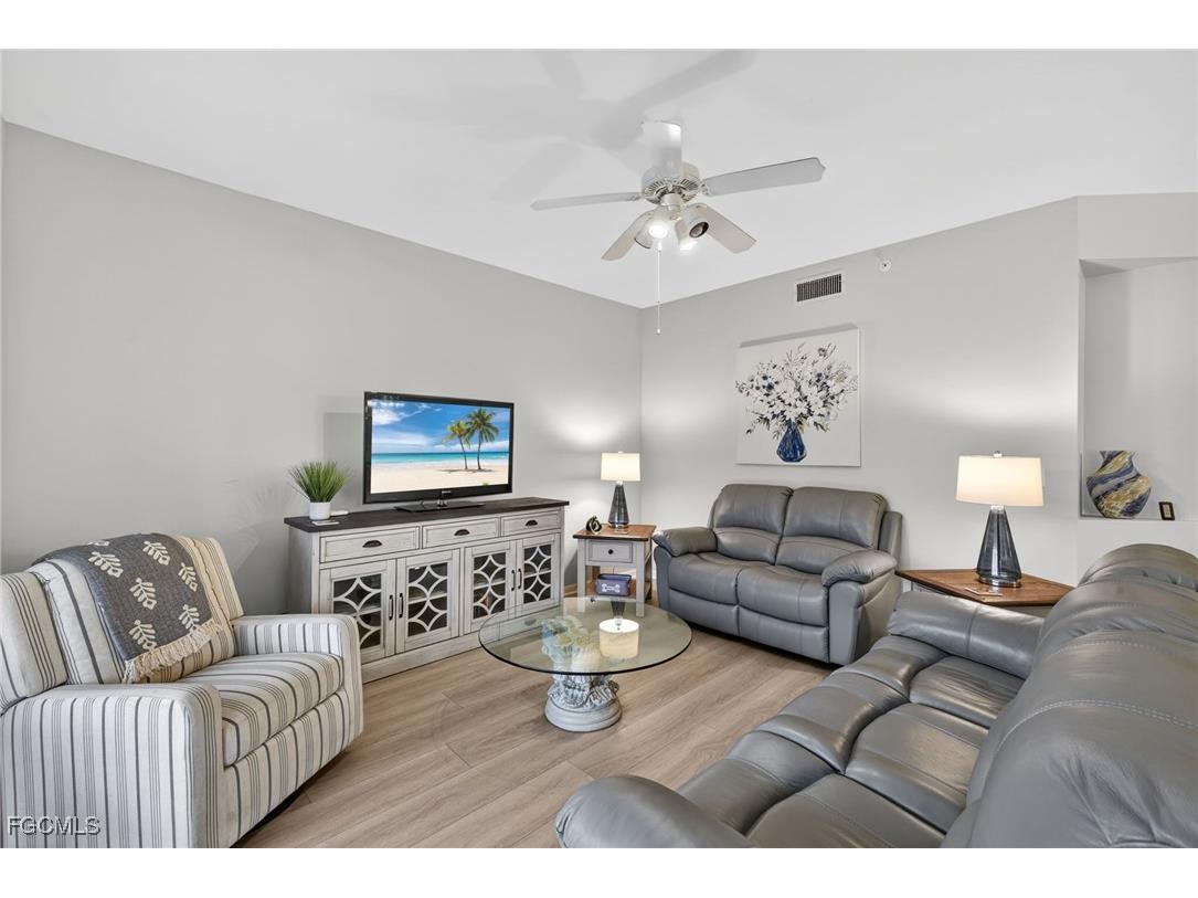 2925 Cypress Trace Circle #103 Naples FL 34119 2025022531 image19