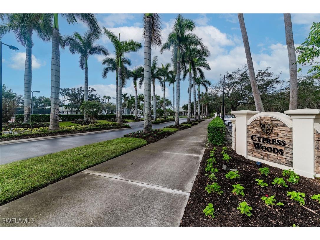 2925 Cypress Trace Circle #203 Naples FL 34119 225079005 image34