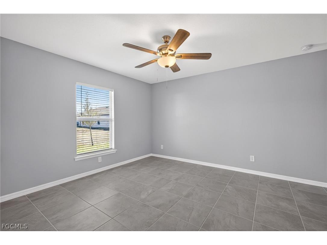 2925 NE 4th Place Cape Coral FL 33909 2026008257 image14
