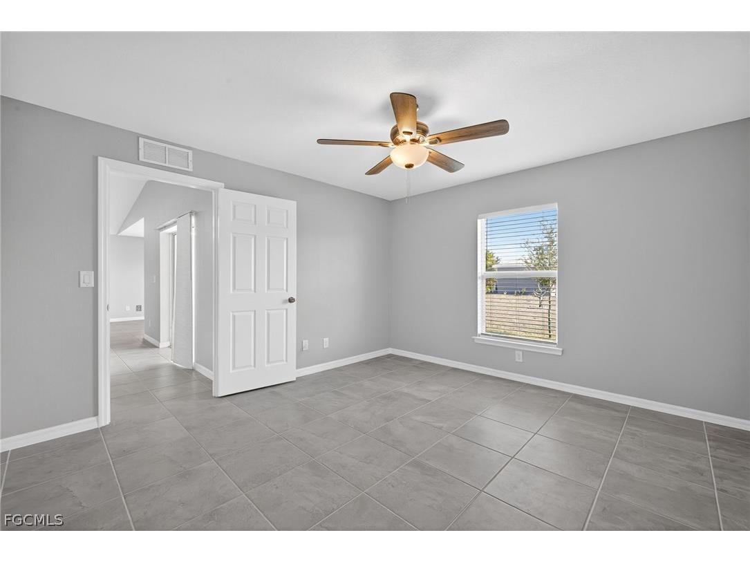 2925 NE 4th Place Cape Coral FL 33909 2026008257 image15