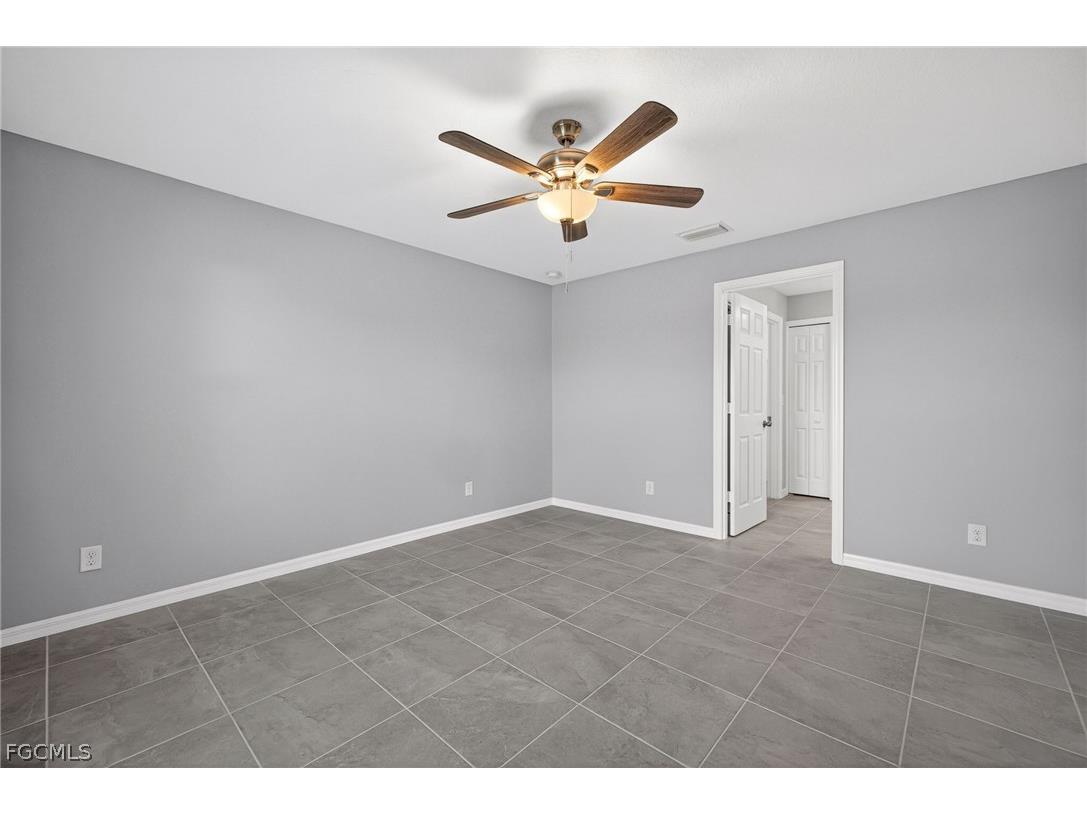 2925 NE 4th Place Cape Coral FL 33909 2026008257 image16