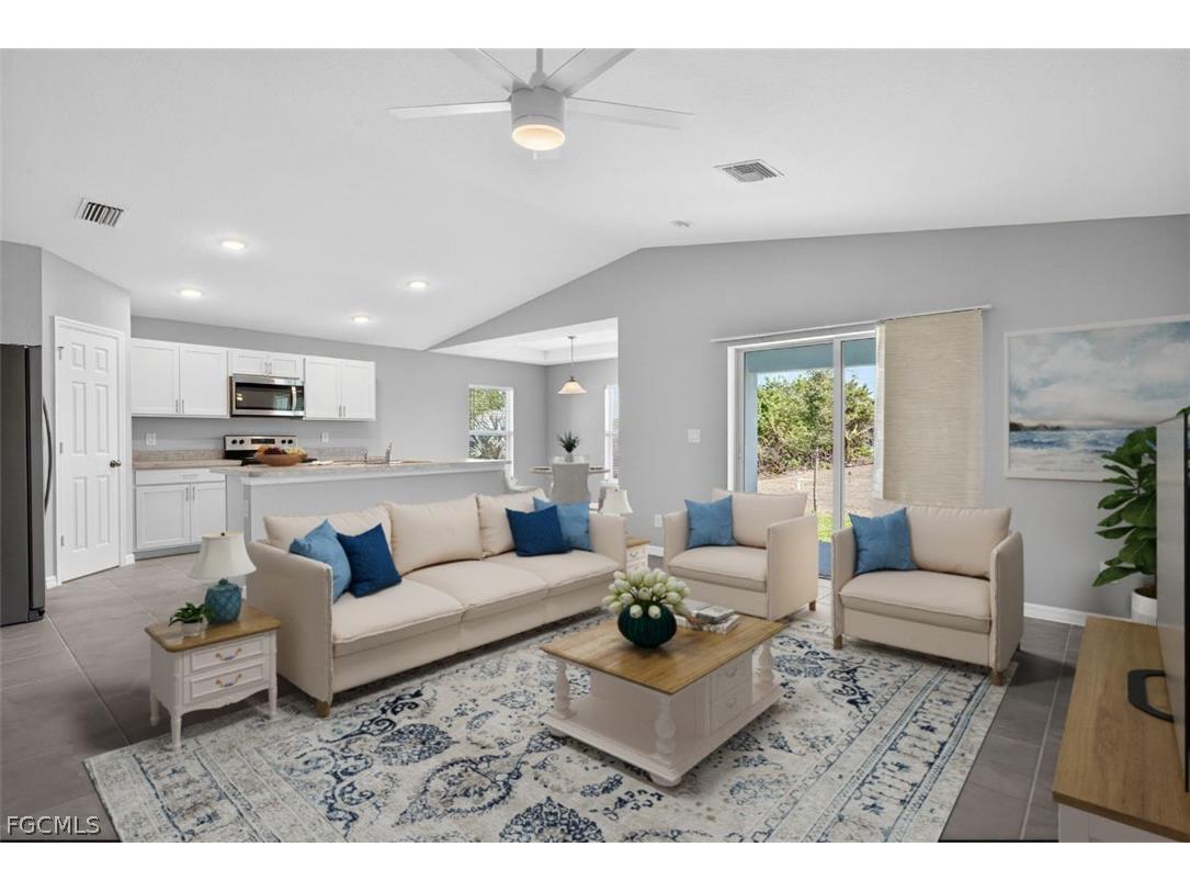 2925 NE 4th Place Cape Coral FL 33909 2026008257 image2