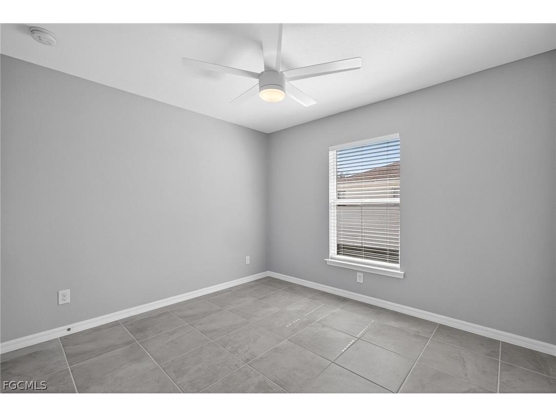 2925 NE 4th Place Cape Coral FL 33909 2026008257 image22