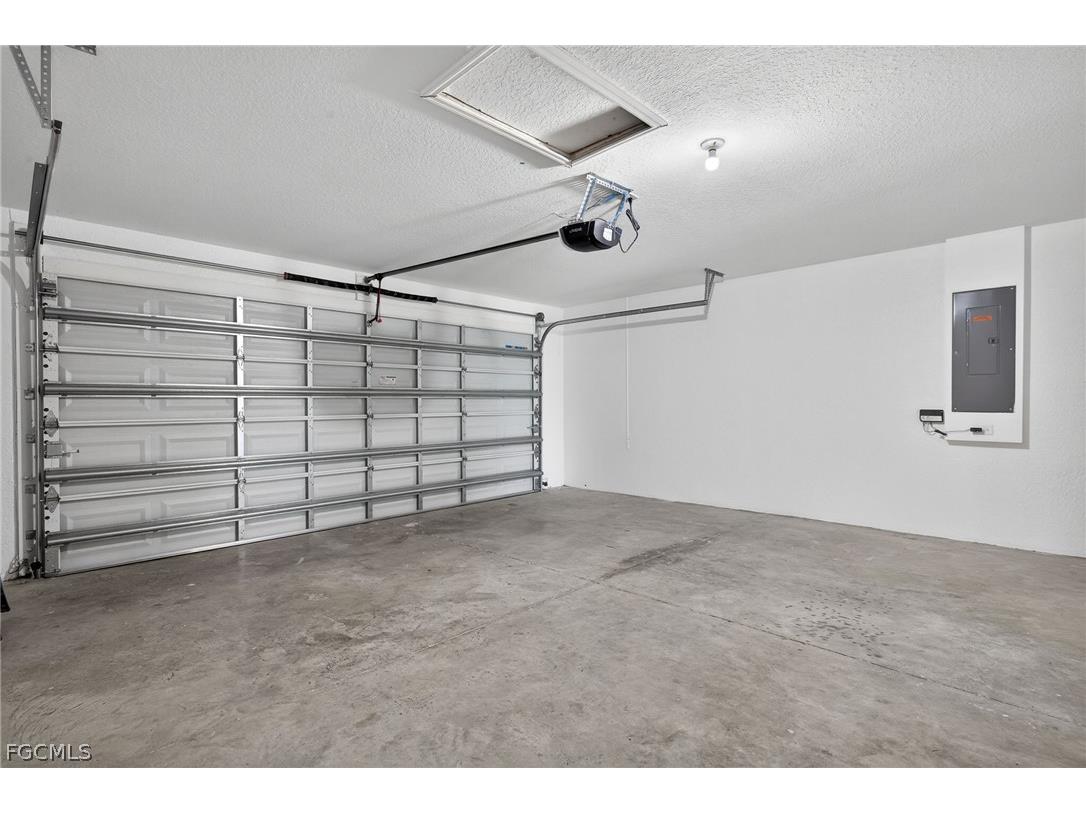 2925 NE 4th Place Cape Coral FL 33909 2026008257 image28