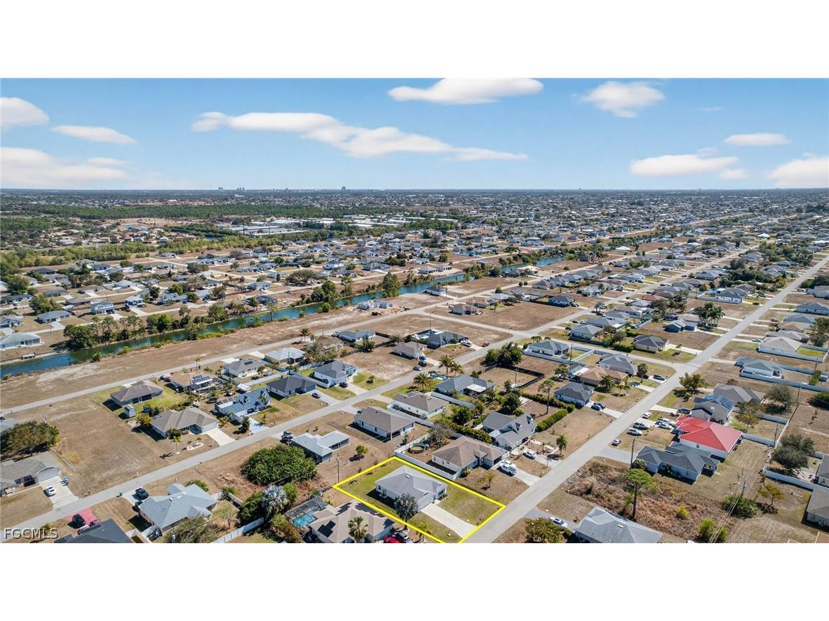 2925 NE 4th Place Cape Coral FL 33909 2026008257 image32