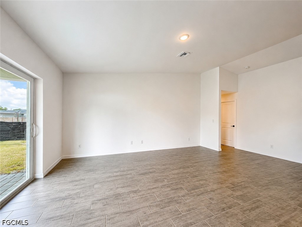 2925 NE 6th Avenue Cape Coral FL 33909 2026023209 image8