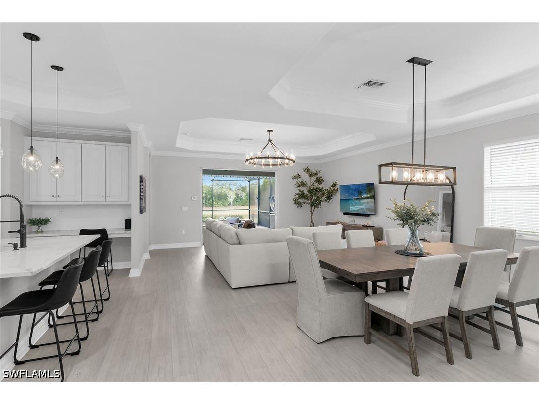 2926 Aviamar Circle Naples FL 34114 226013303 image1
