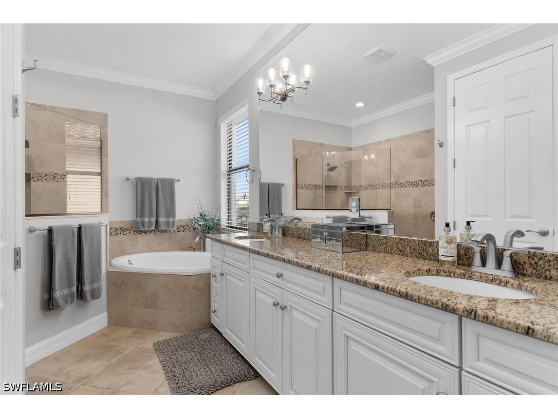2926 Aviamar Circle Naples FL 34114 226013303 image16
