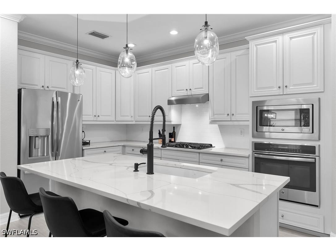 2926 Aviamar Circle Naples FL 34114 226013303 image5