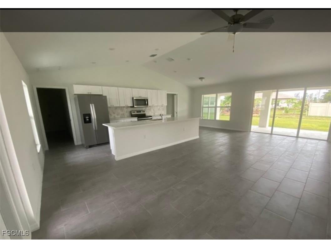 2926 Diplomat Parkway W Cape Coral FL 33993 2025025106 image5