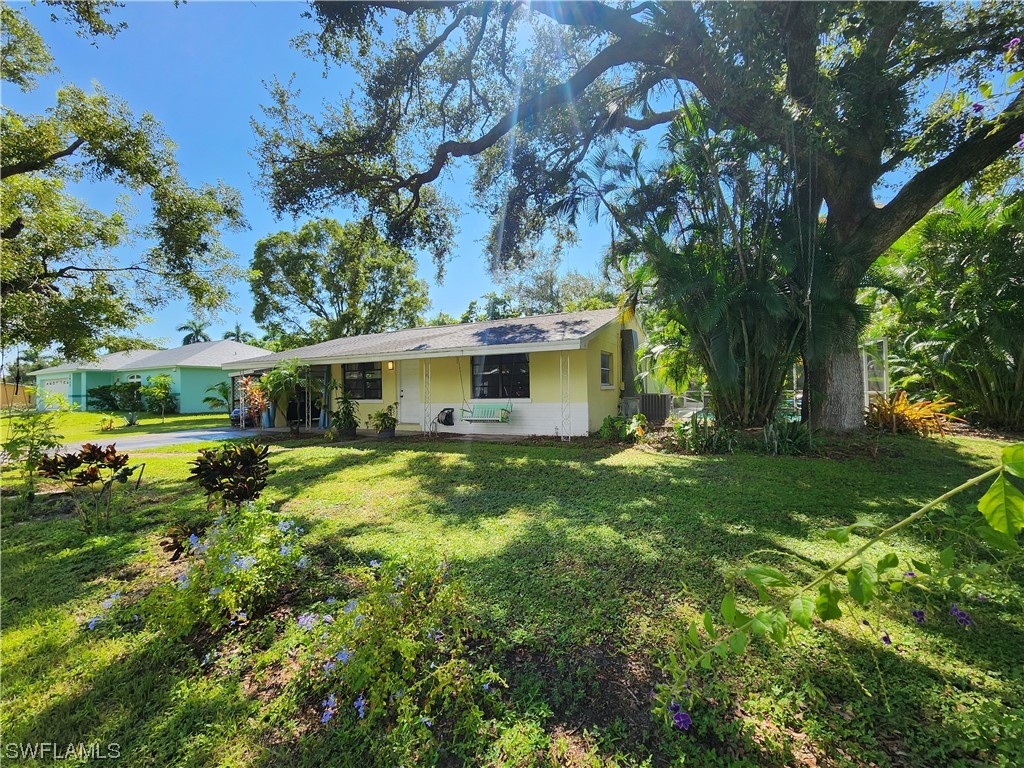 2926 Holly Road Fort Myers FL 33901 223064773 image1