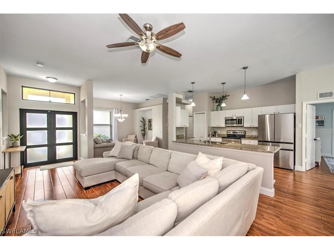 2926 Inlet Cove Lane E Naples FL 34120 224043377 image1