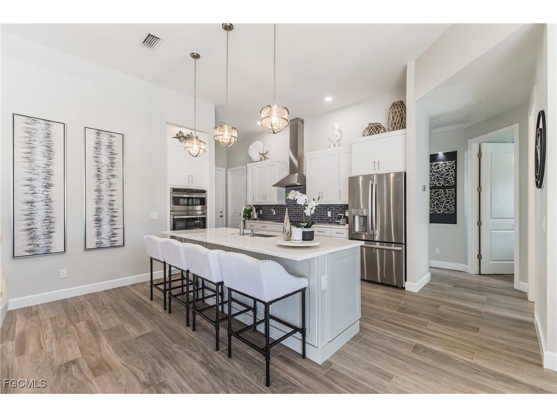 2926 Miracle Parkway Cape Coral FL 33914 2025021069 image15