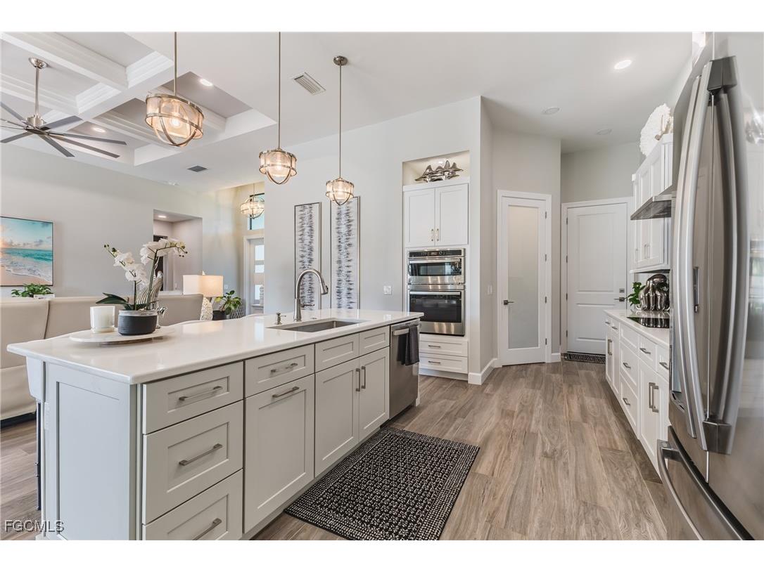 2926 Miracle Parkway Cape Coral FL 33914 2025021069 image17