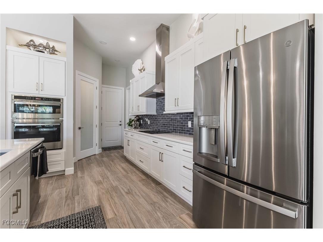 2926 Miracle Parkway Cape Coral FL 33914 2025021069 image18