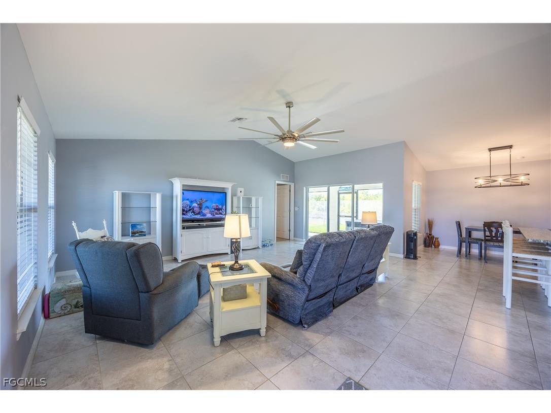 2926 NW 25th Street Cape Coral FL 33993 2026009581 image3