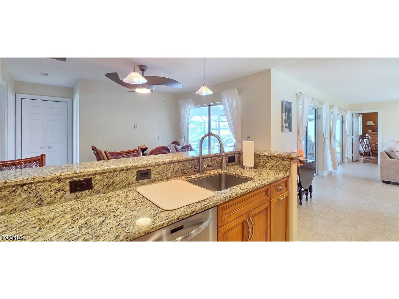 2926 SE 11th Place Cape Coral FL 33904 2026021617 image12