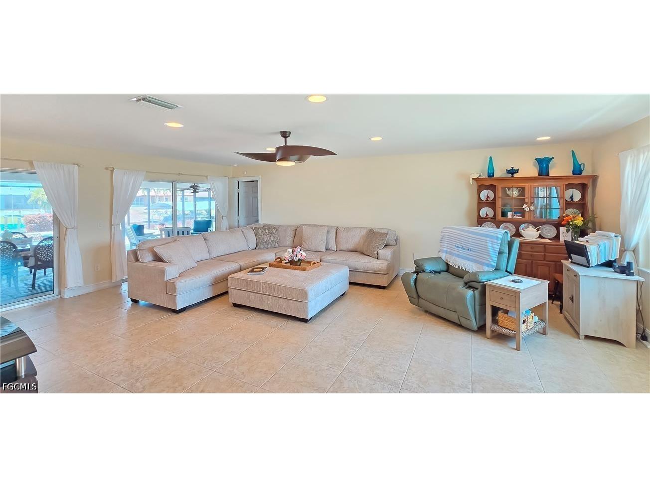 2926 SE 11th Place Cape Coral FL 33904 2026021617 image5