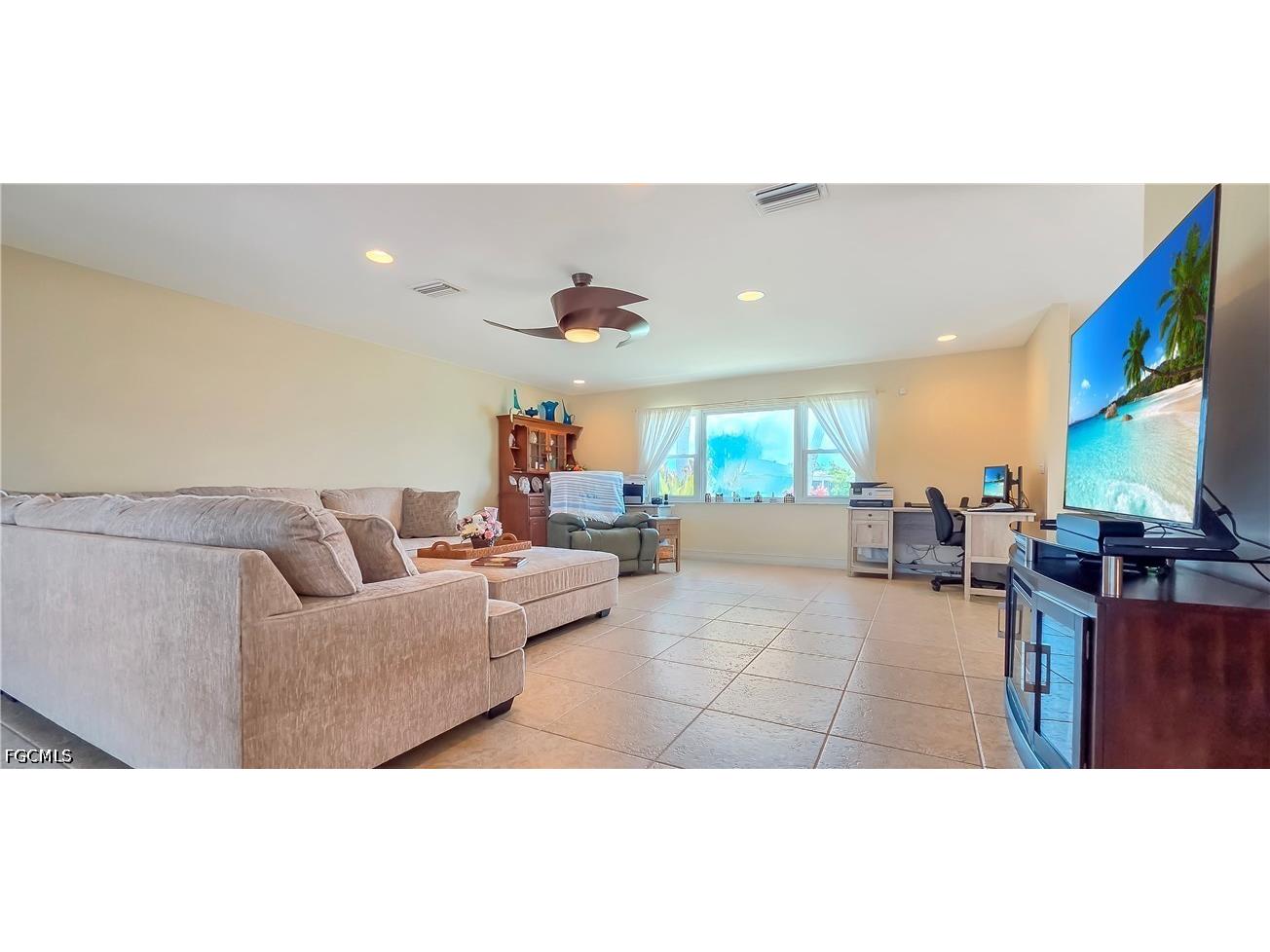2926 SE 11th Place Cape Coral FL 33904 2026021617 image7