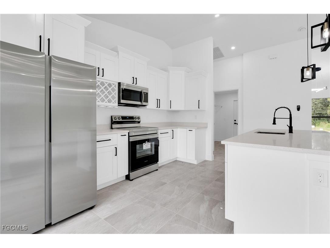 2927 8th Street SW Lehigh Acres FL 33976 2025015401 image23